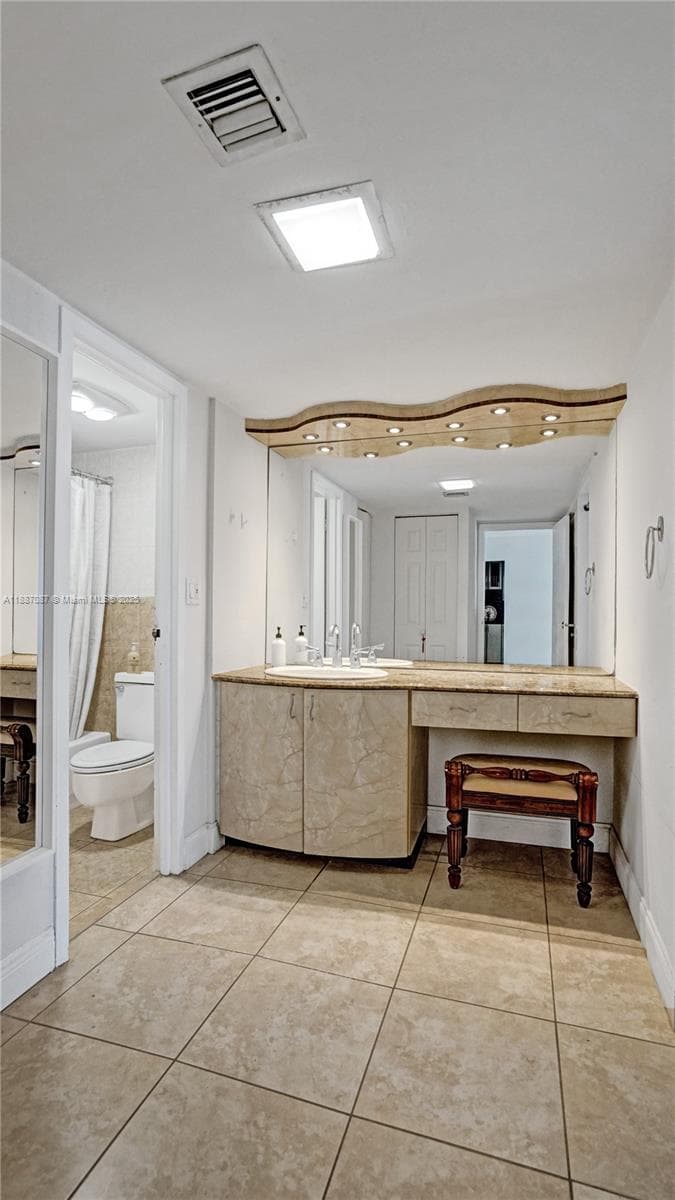 100 Bayview Dr # 1931, Sunny Isles Beach FL 33160 — 34