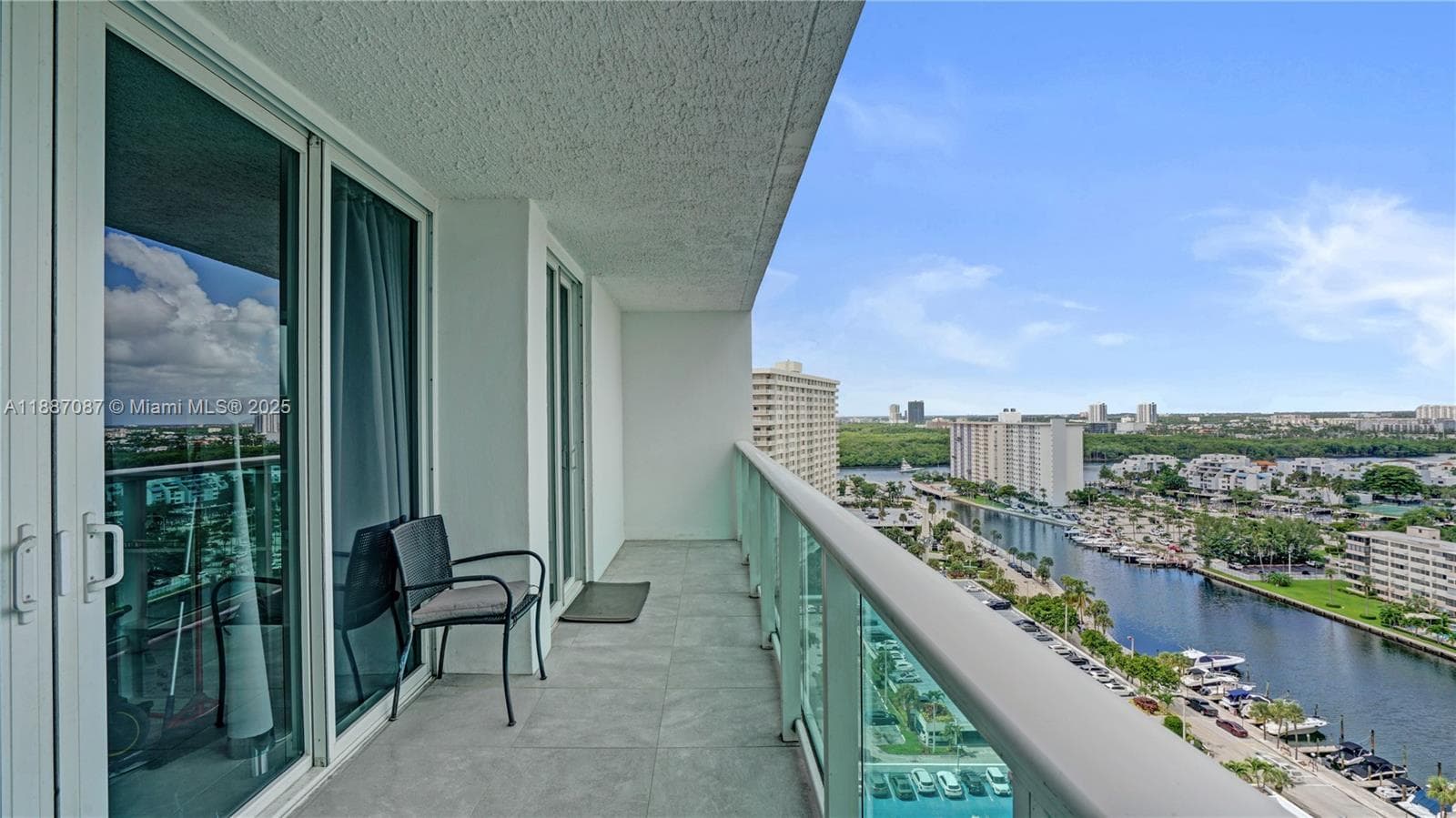 100 Bayview Dr # 1931, Sunny Isles Beach FL 33160 — 37