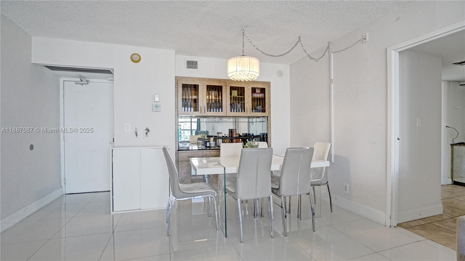 100 Bayview Dr # 1931, Sunny Isles Beach FL 33160 — 11