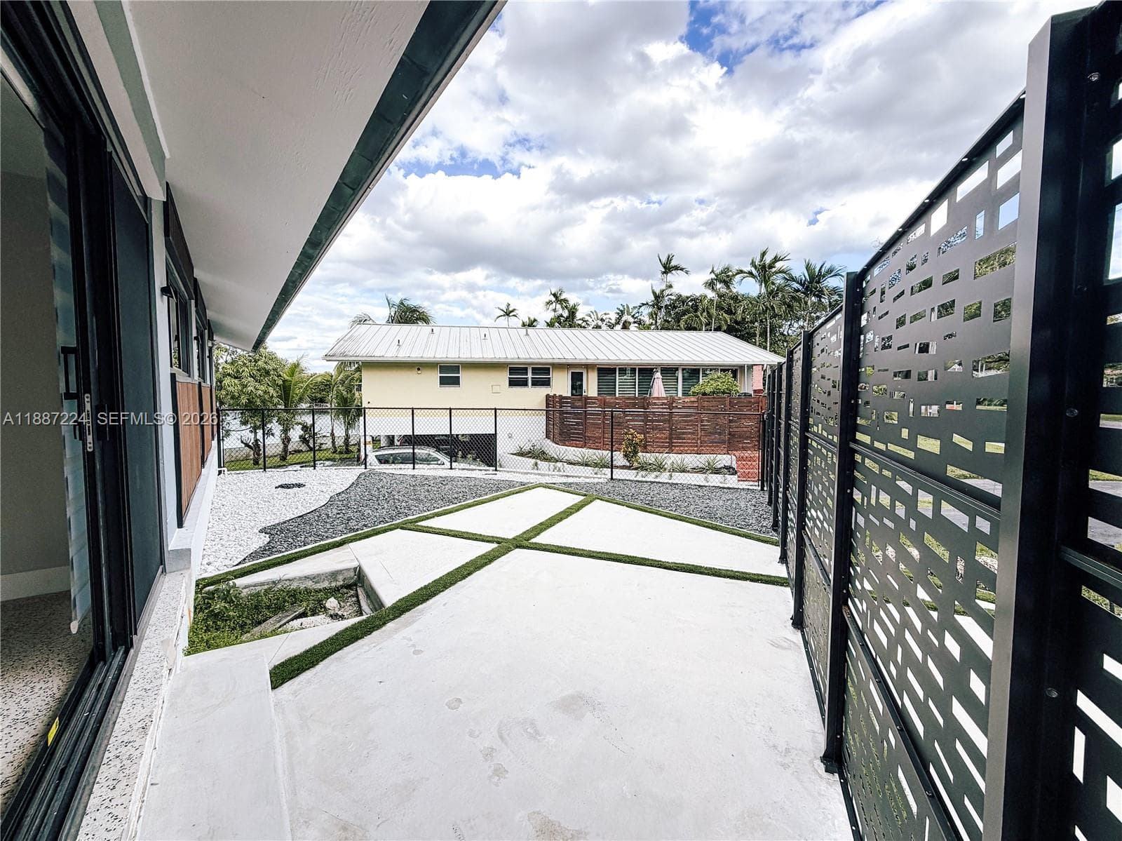 425 NE 103rd St # 425, Miami Shores FL 33138 — 17