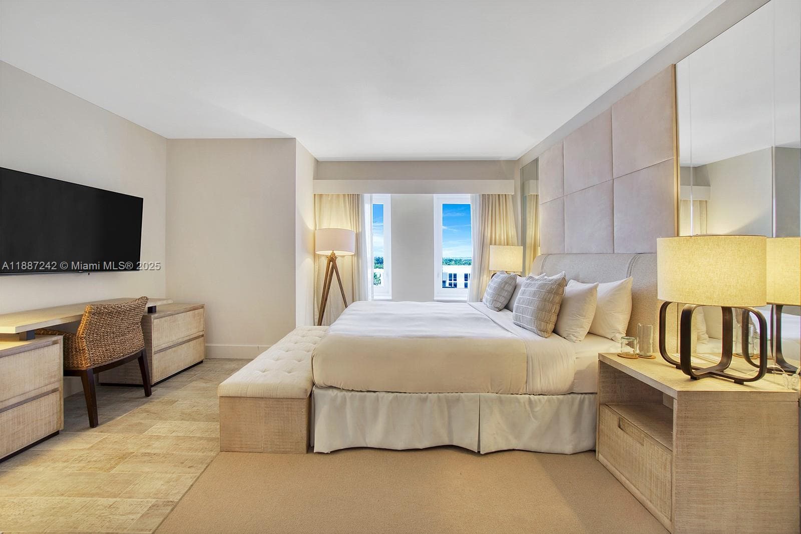 102 24 Street # 945, Miami Beach FL 33139 — 2