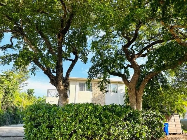 1030 NE 80th St # 4, Miami FL 33138 — 26