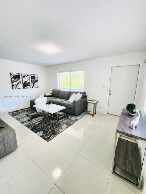1030 NE 80th St # 4, Miami FL 33138 — 3