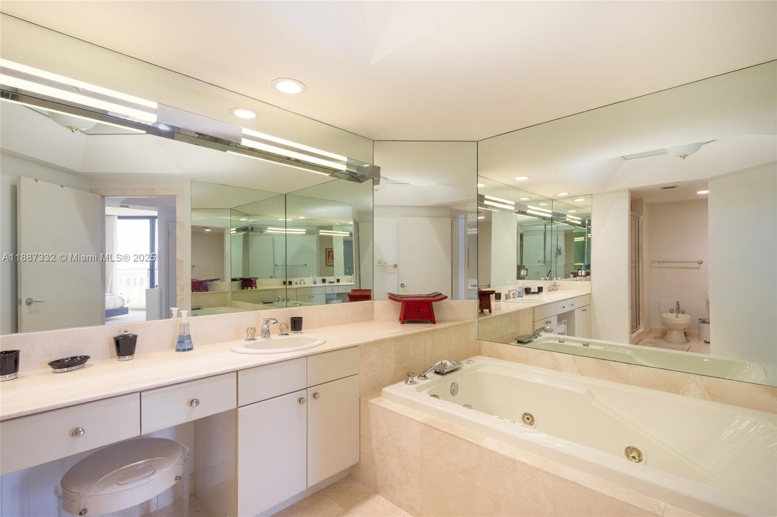 2000 Island Blvd # 1002, Aventura FL 33160 — 13