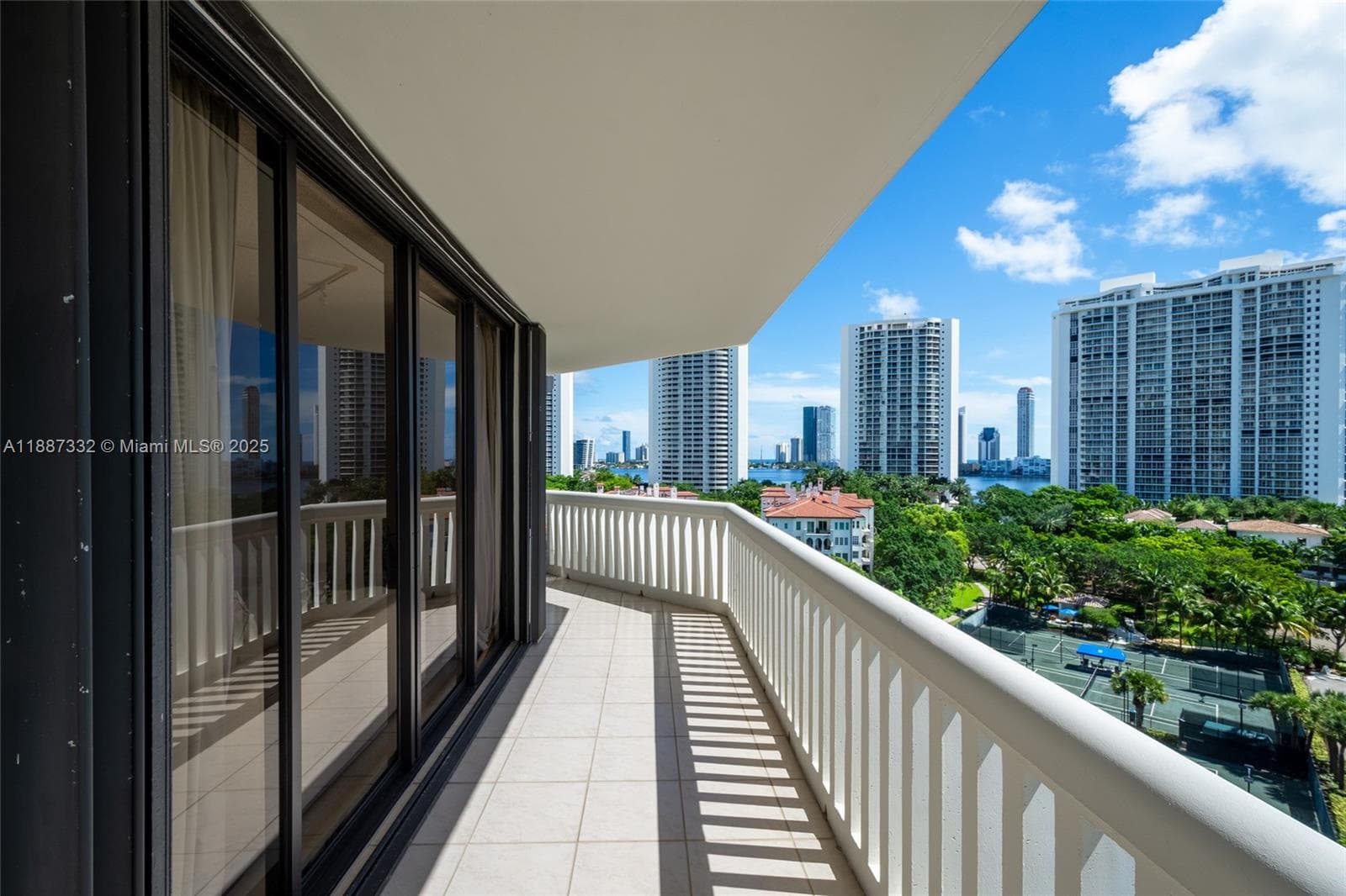 2000 Island Blvd # 1002, Aventura FL 33160 — 20