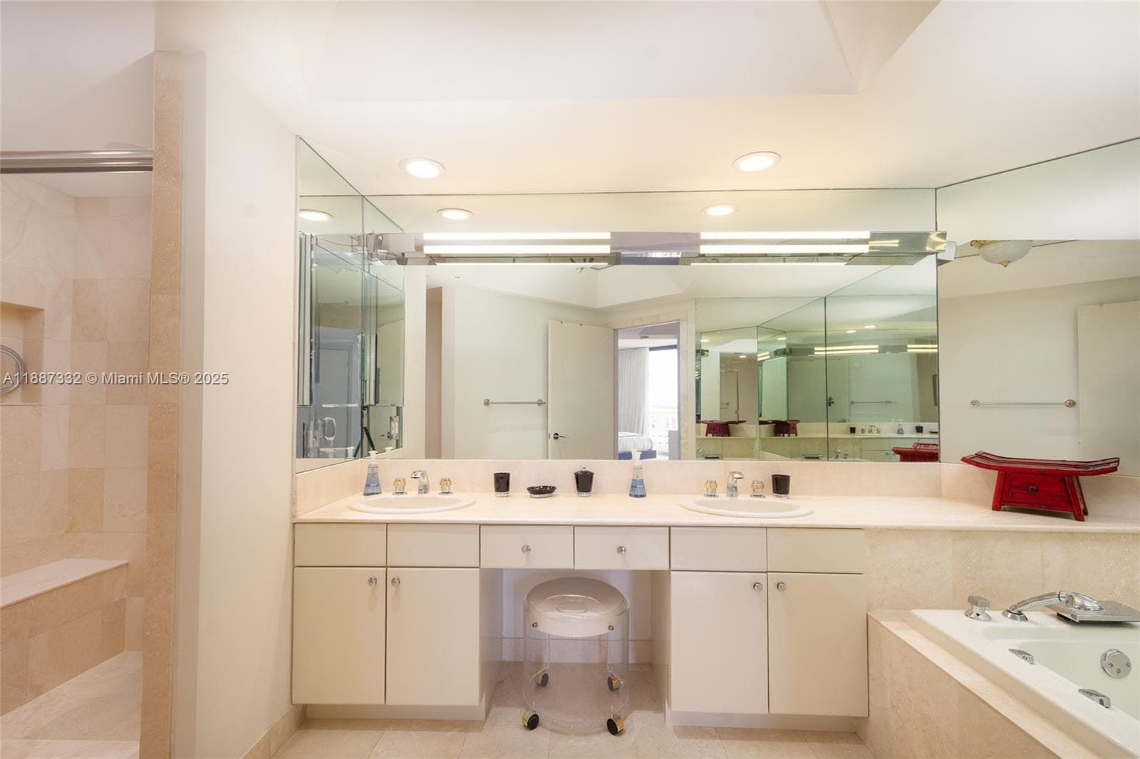 2000 Island Blvd # 1002, Aventura FL 33160 — 14