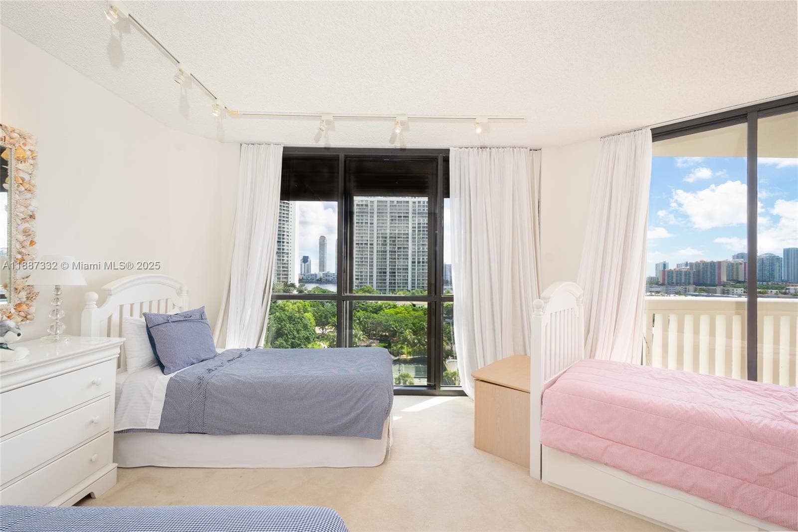 2000 Island Blvd # 1002, Aventura FL 33160 — 15