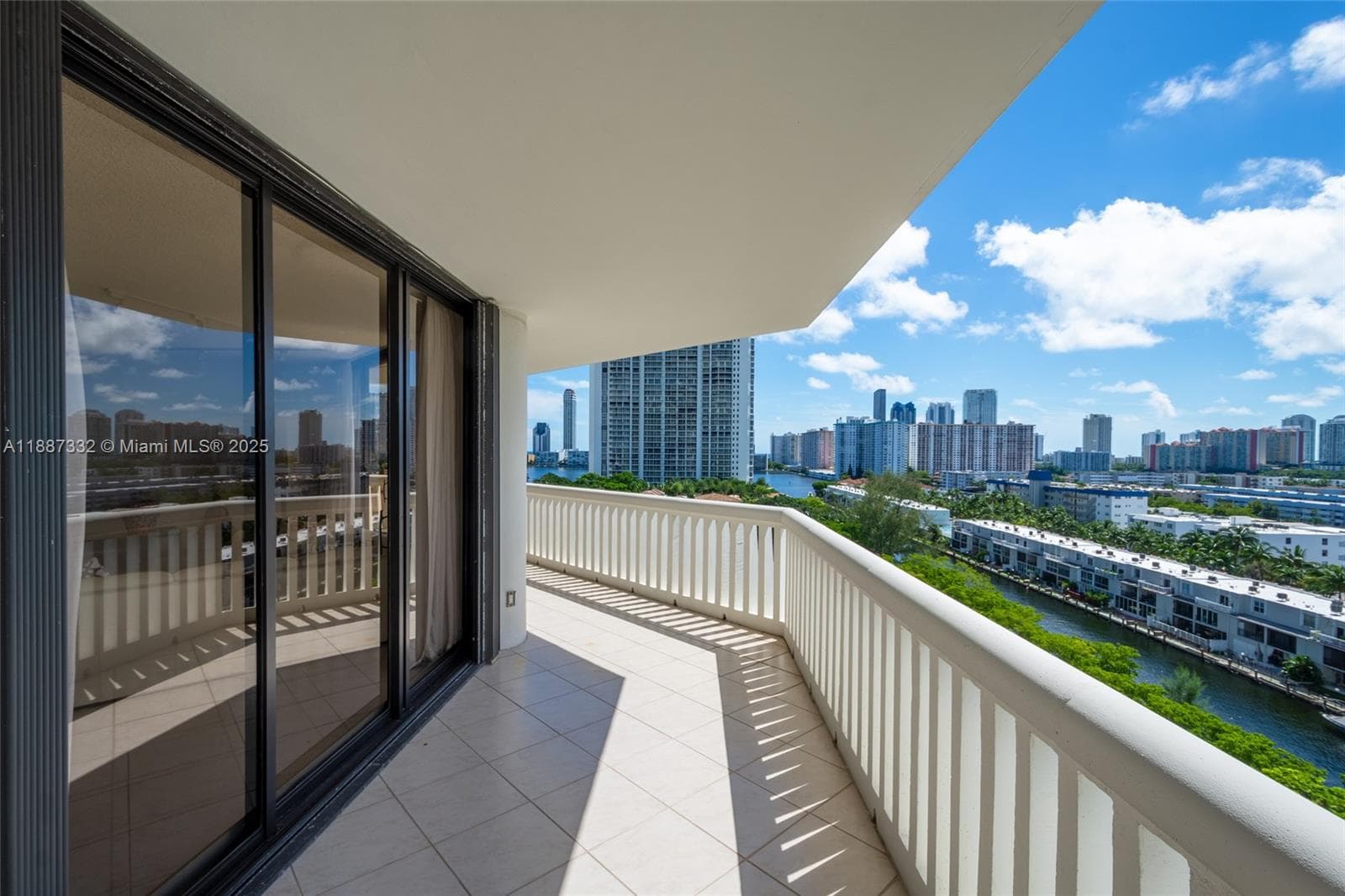 2000 Island Blvd # 1002, Aventura FL 33160 — 19