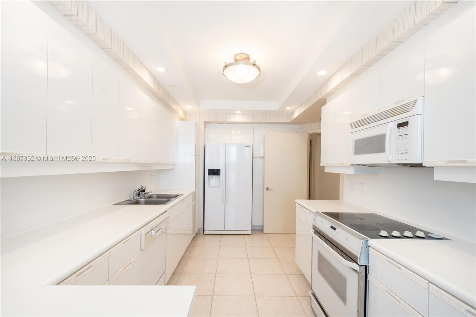 2000 Island Blvd # 1002, Aventura FL 33160 — 8