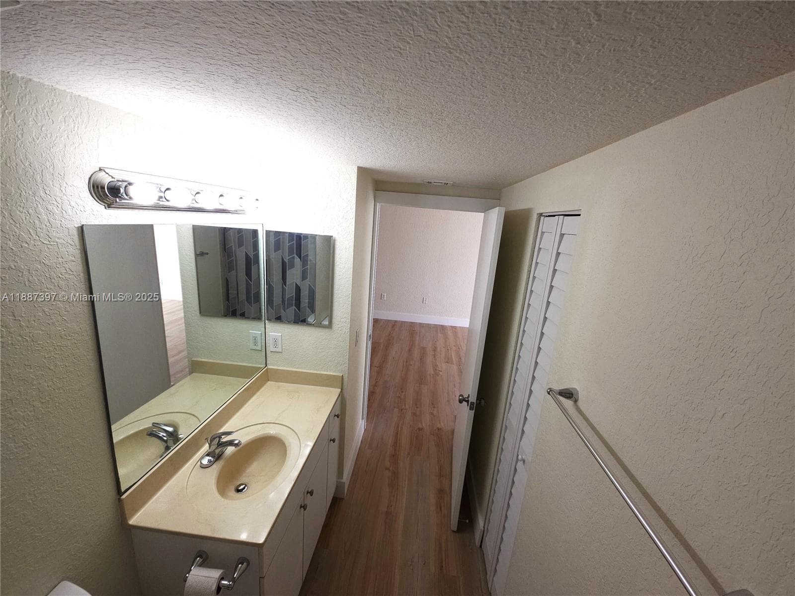 437 SW 7th St # 201, Miami FL 33130 — 14
