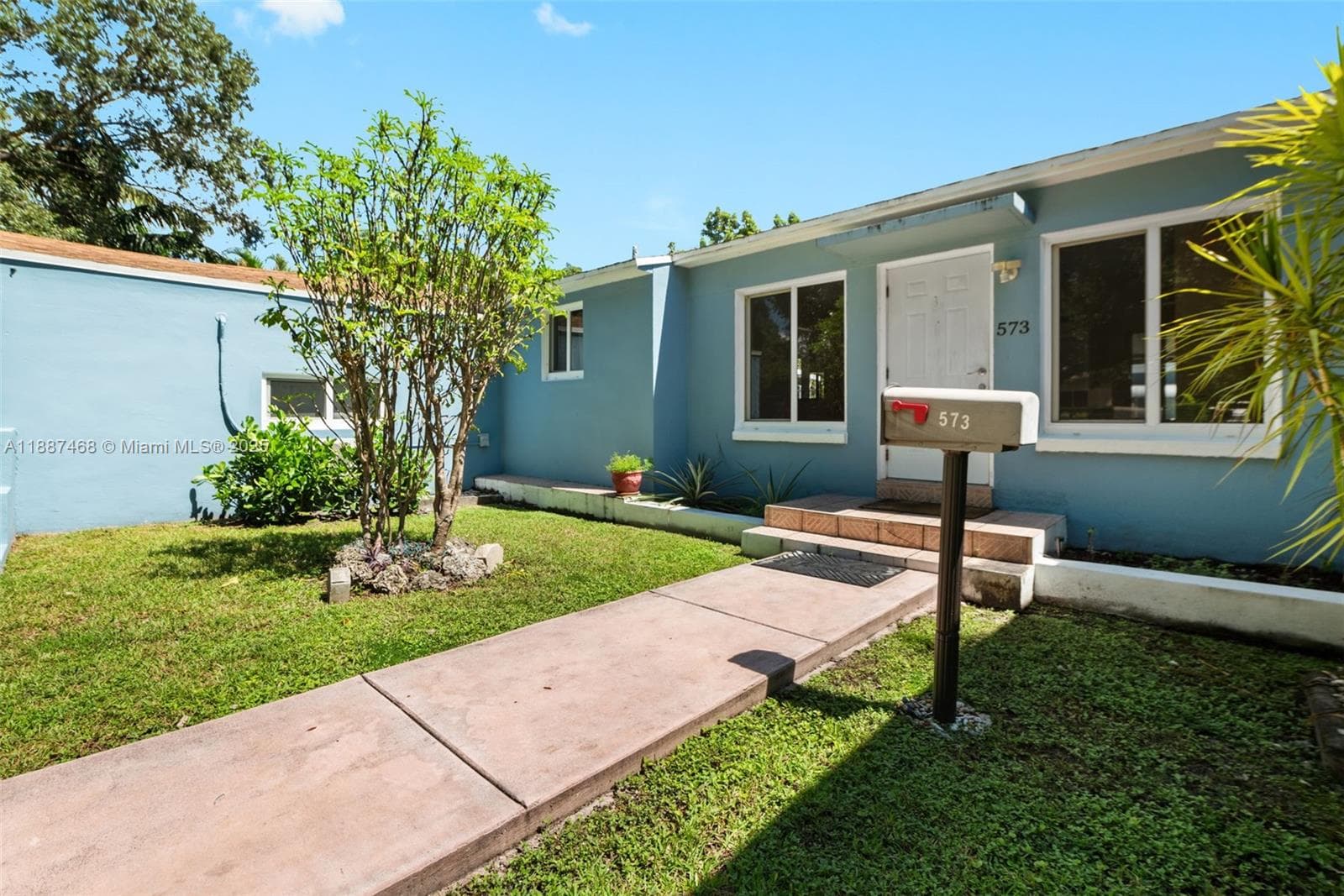 573 Palmetto Dr, Miami Springs FL 33166 — 2