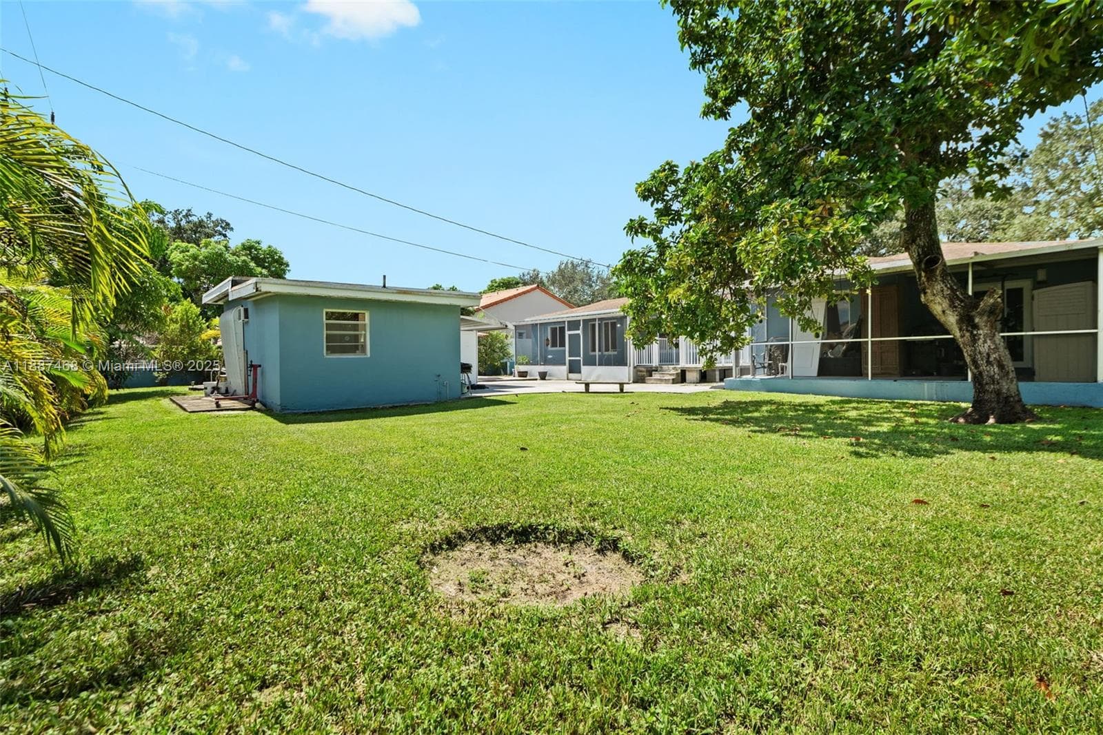 573 Palmetto Dr, Miami Springs FL 33166 — 29