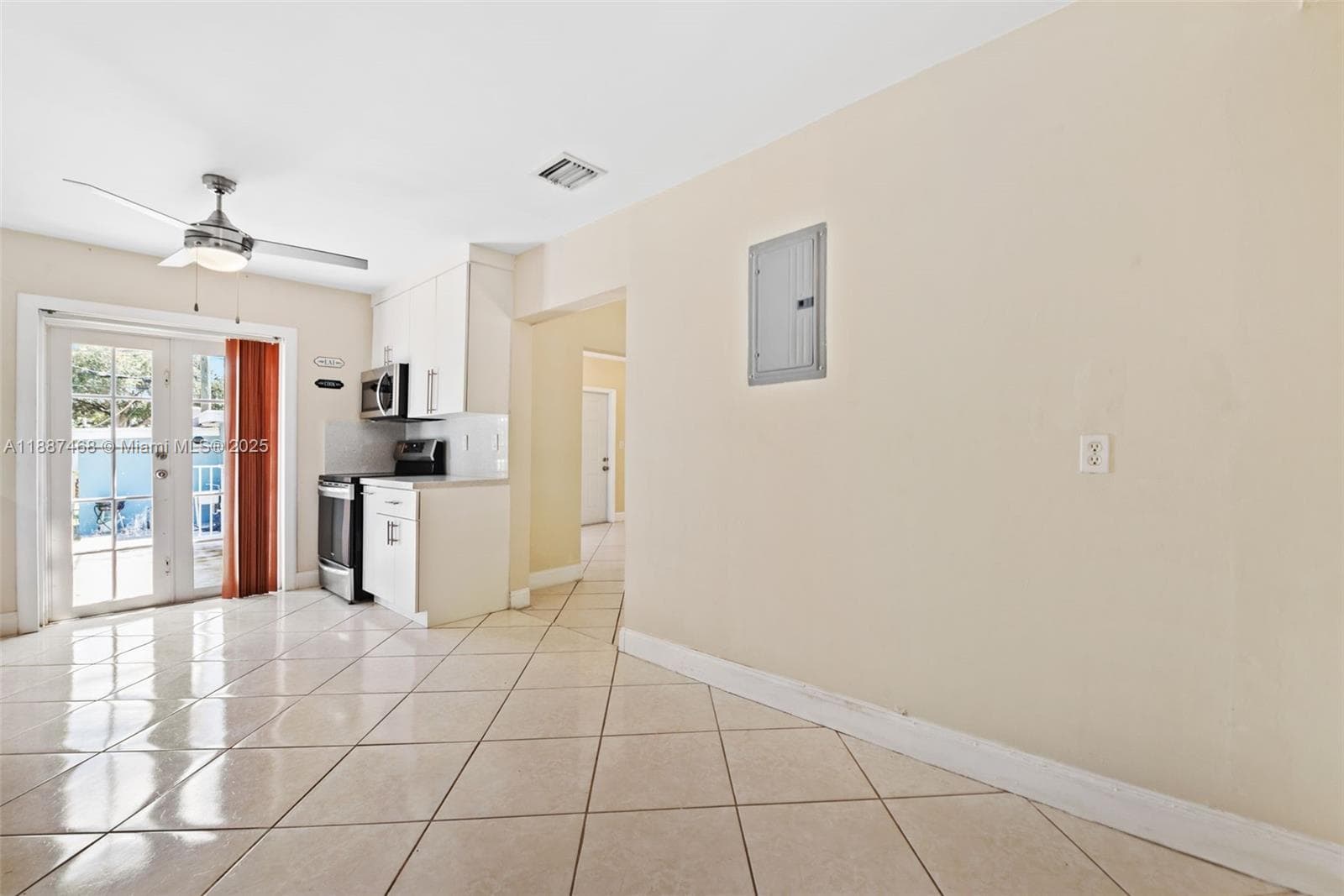 573 Palmetto Dr, Miami Springs FL 33166 — 8