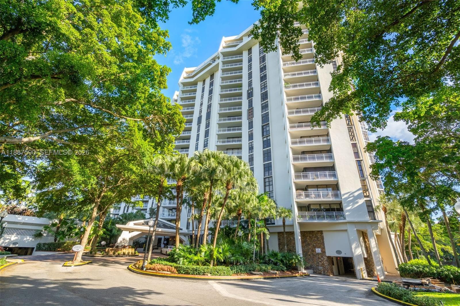 1000 Quayside Ter # 505, Miami FL 33138 — 1