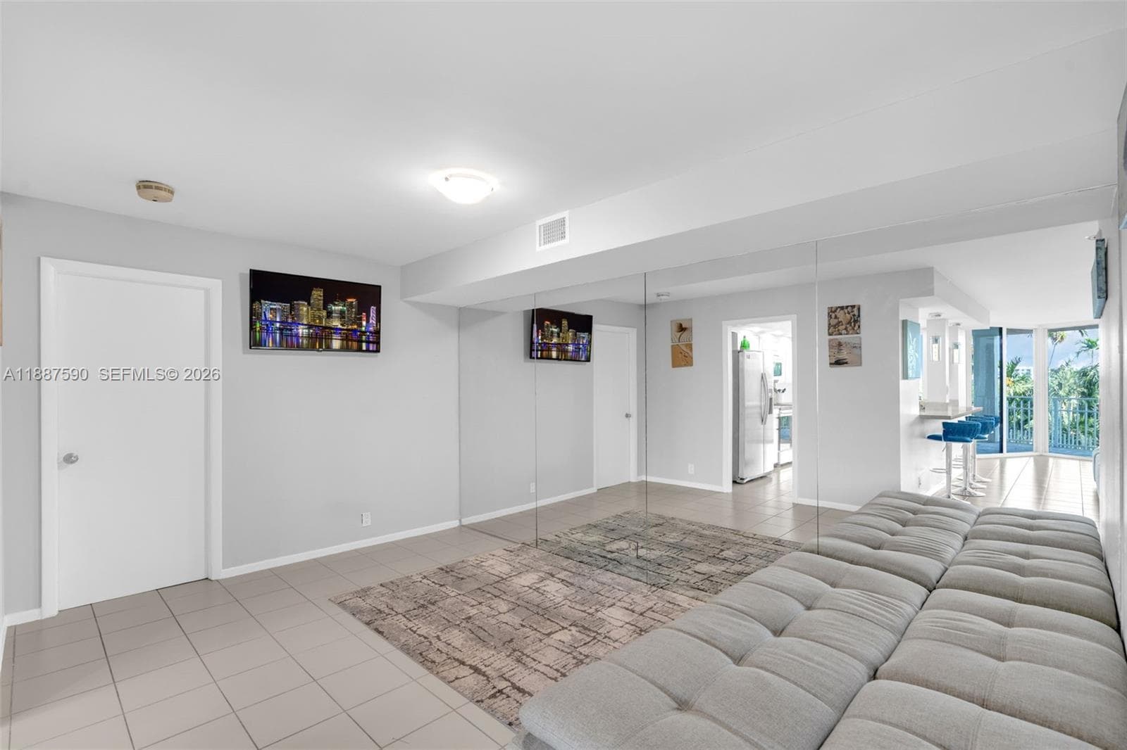 1000 Quayside Ter # 505, Miami FL 33138 — 9