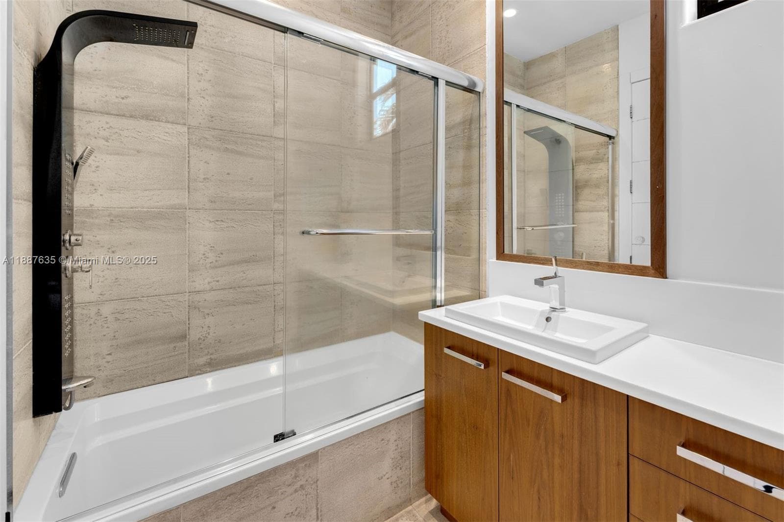330 Caribbean Rd, Key Biscayne FL 33149 — 33