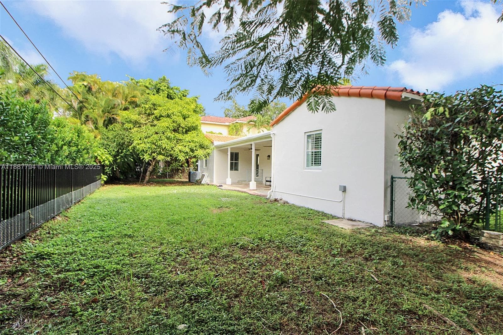 1110 Wallace St, Coral Gables FL 33134 — 28