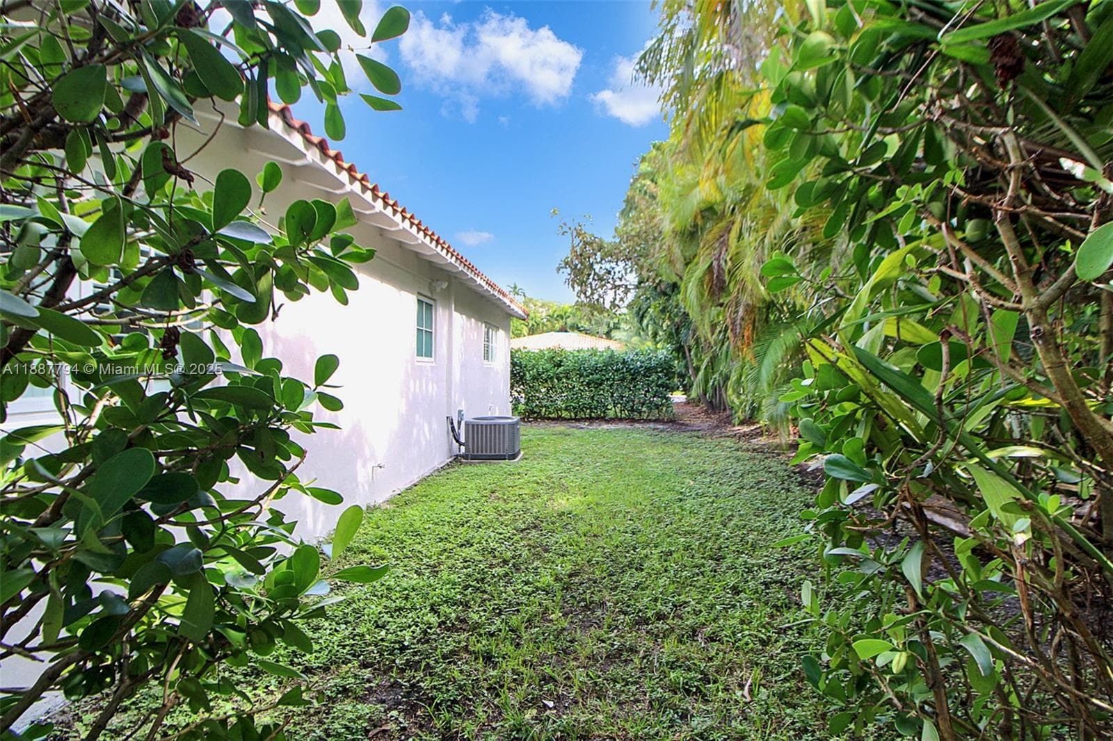 1110 Wallace St, Coral Gables FL 33134 — 31