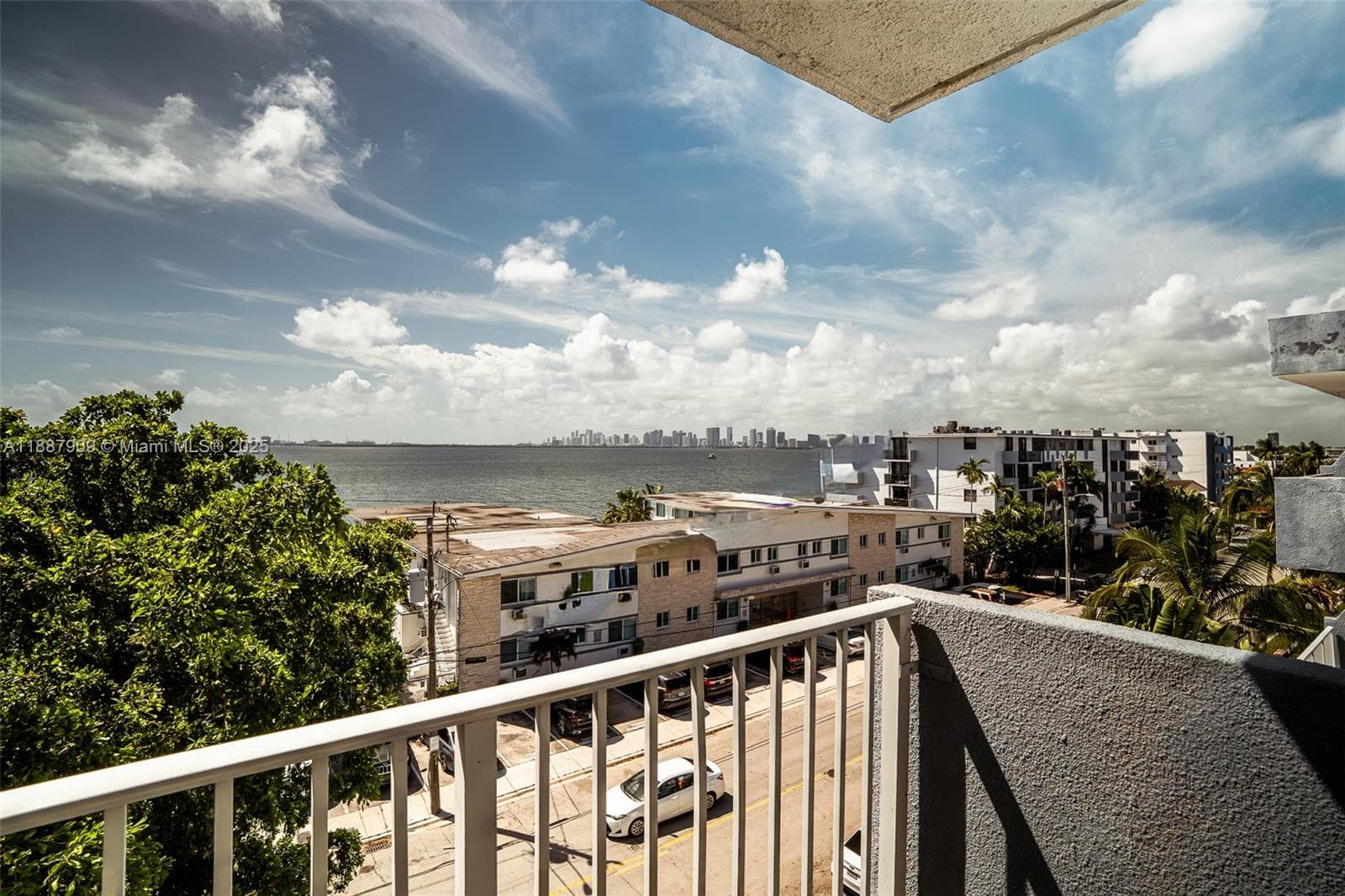 1801 S Treasure Dr # 526, North Bay Village FL 33141 — 7