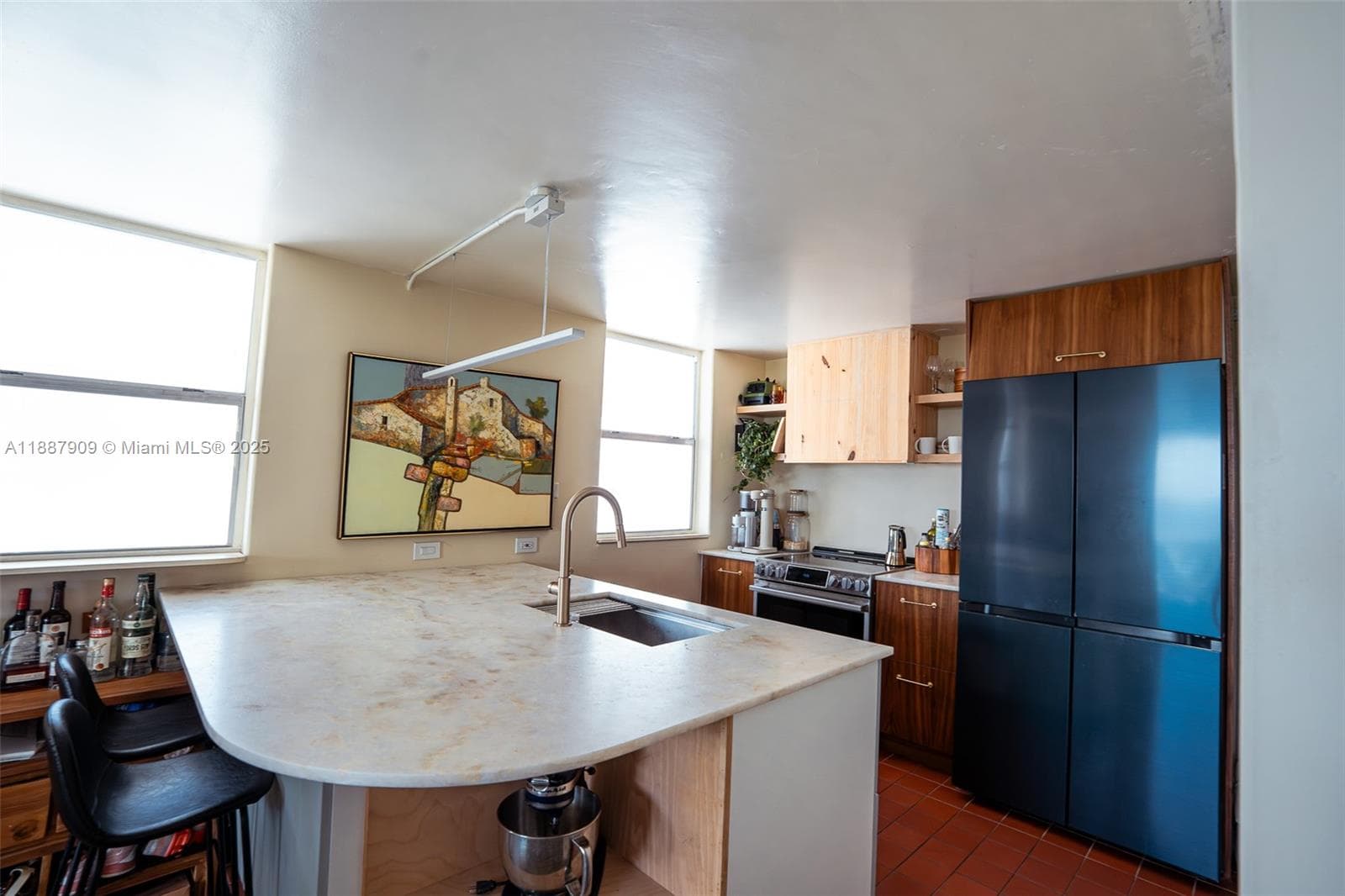 1801 S Treasure Dr # 526, North Bay Village FL 33141 — 9