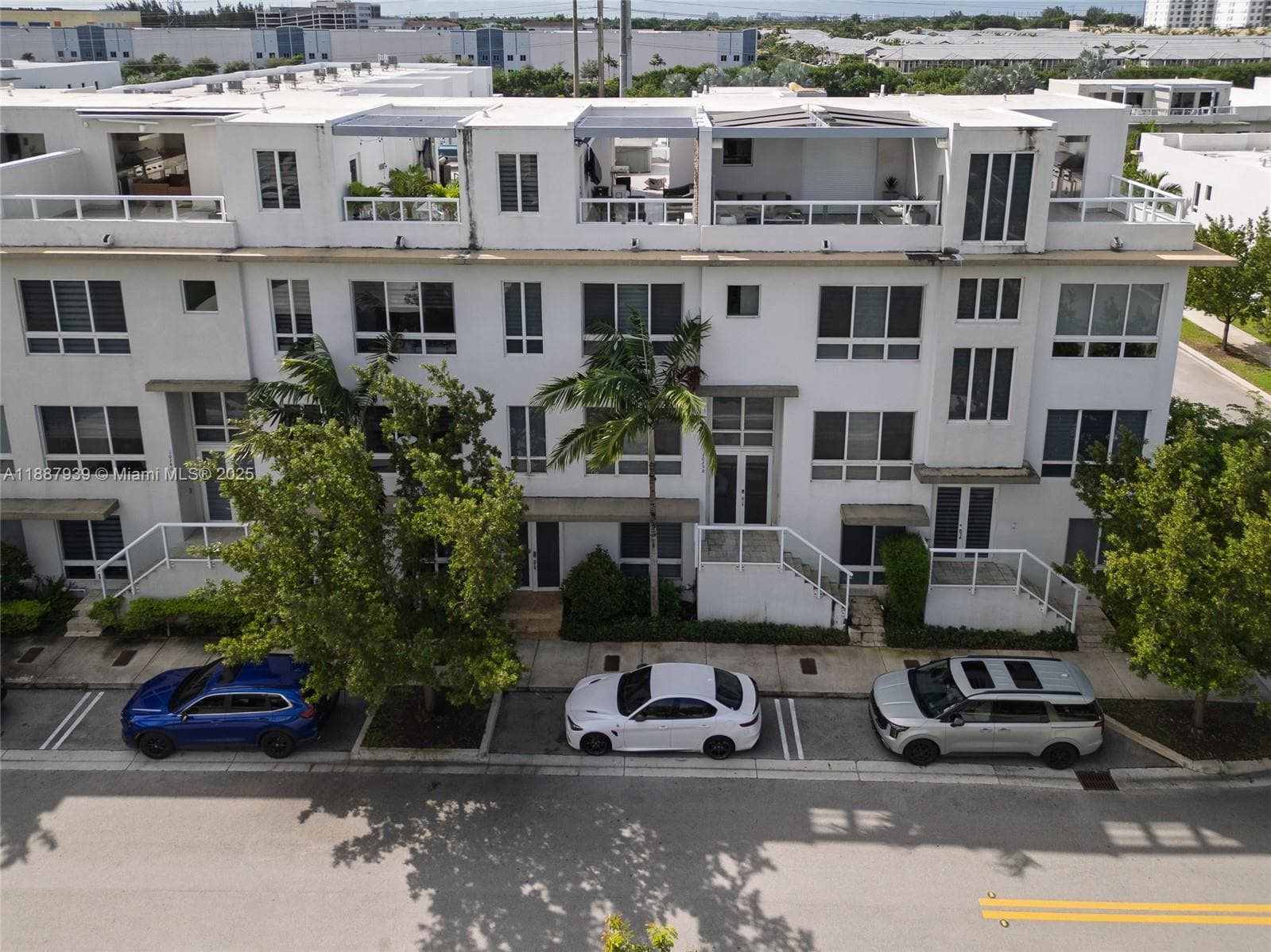 10354 NW 64th St, Doral FL 33178 — 2