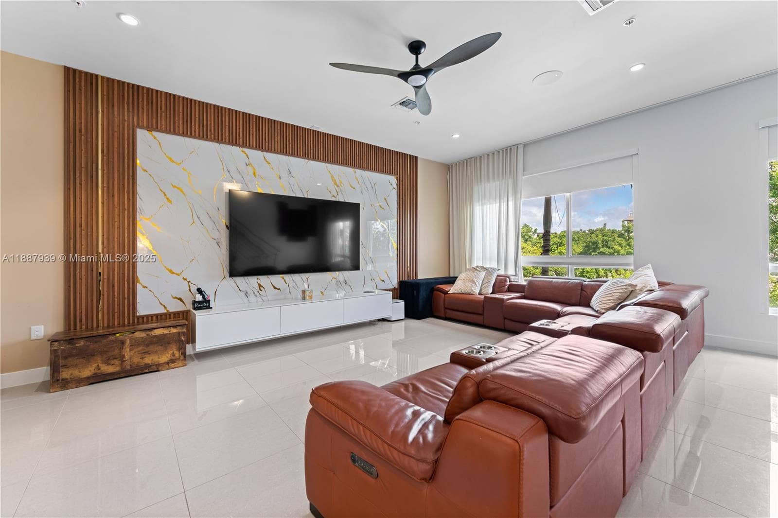 10354 NW 64th St, Doral FL 33178 — 9