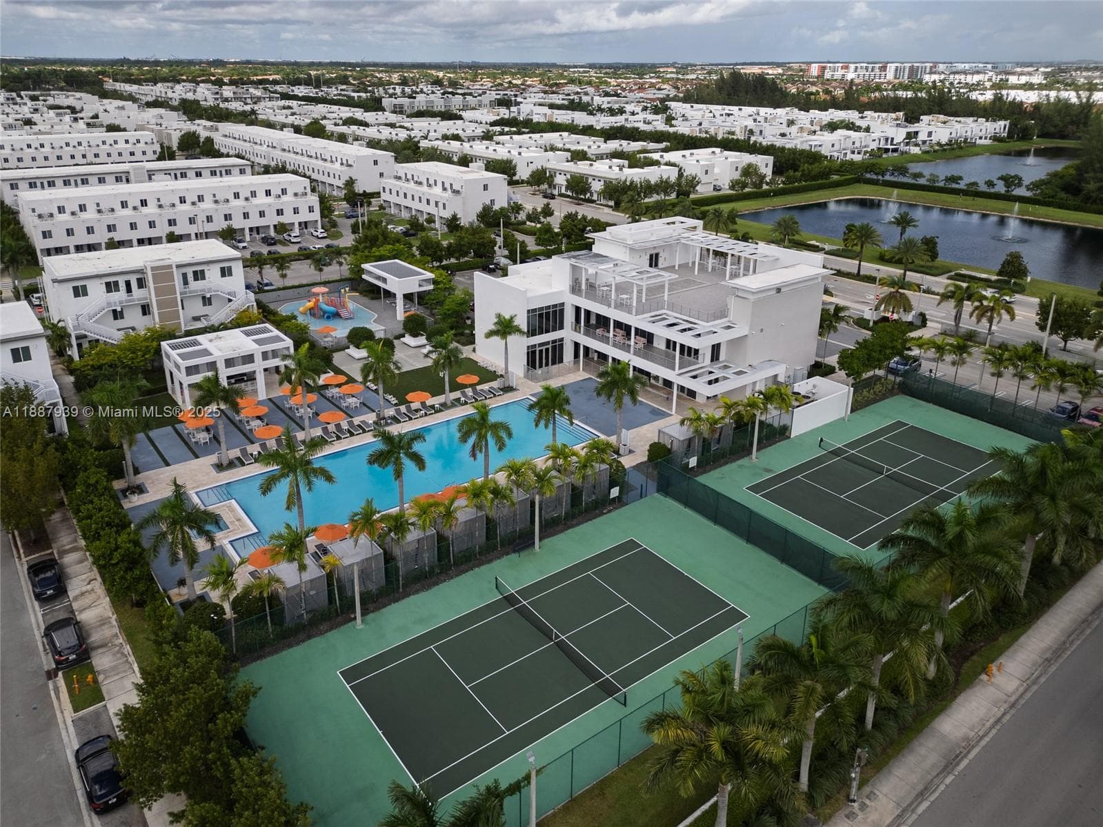 10354 NW 64th St, Doral FL 33178 — 34