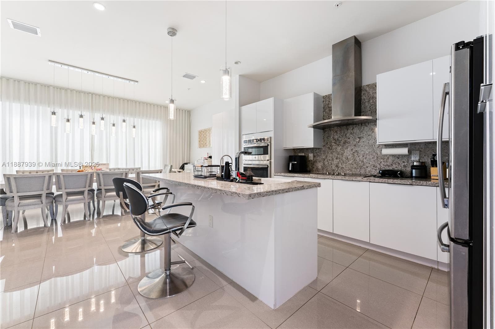 10354 NW 64th St, Doral FL 33178 — 11
