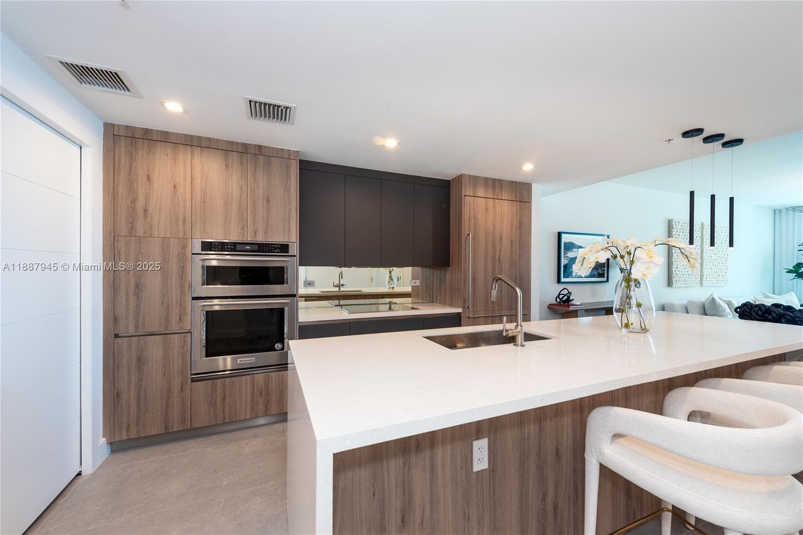 3801 Collins Ave # 1502, Miami Beach FL 33140 — 12