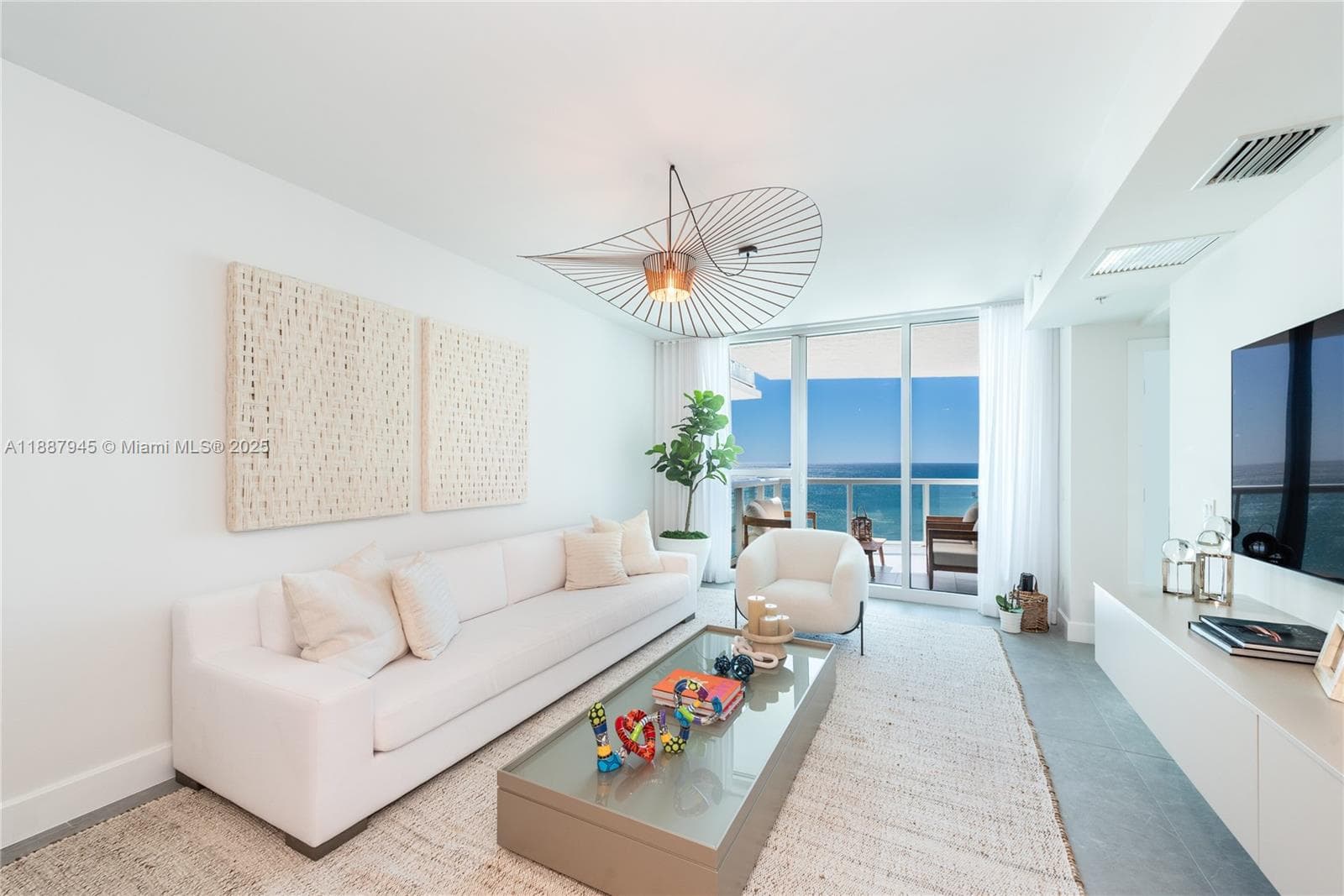 3801 Collins Ave # 1502, Miami Beach FL 33140 — 1