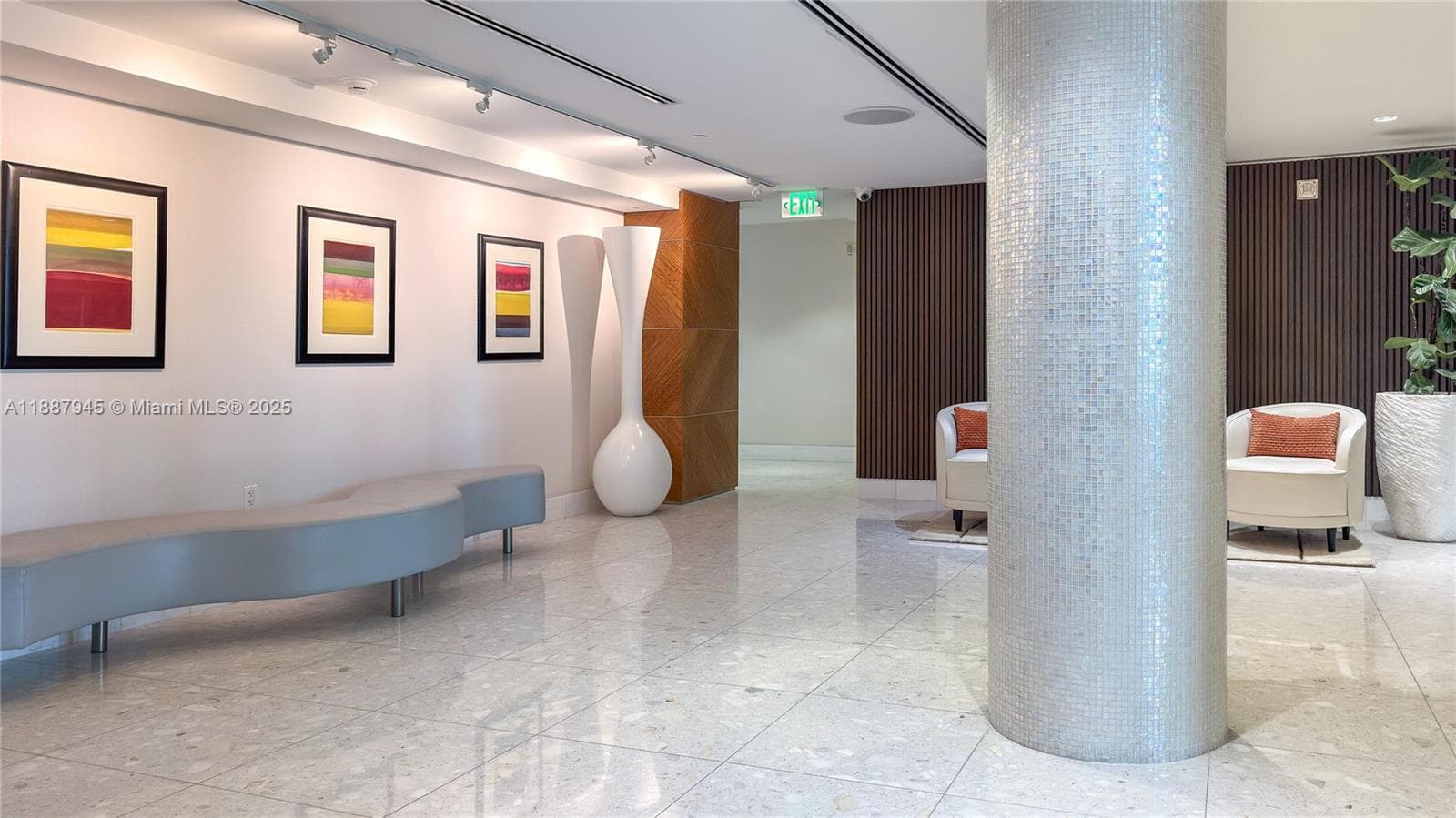 3801 Collins Ave # 1502, Miami Beach FL 33140 — 37