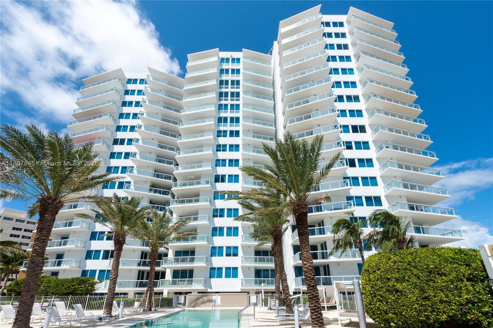 3801 Collins Ave # 1502, Miami Beach FL 33140 — 29