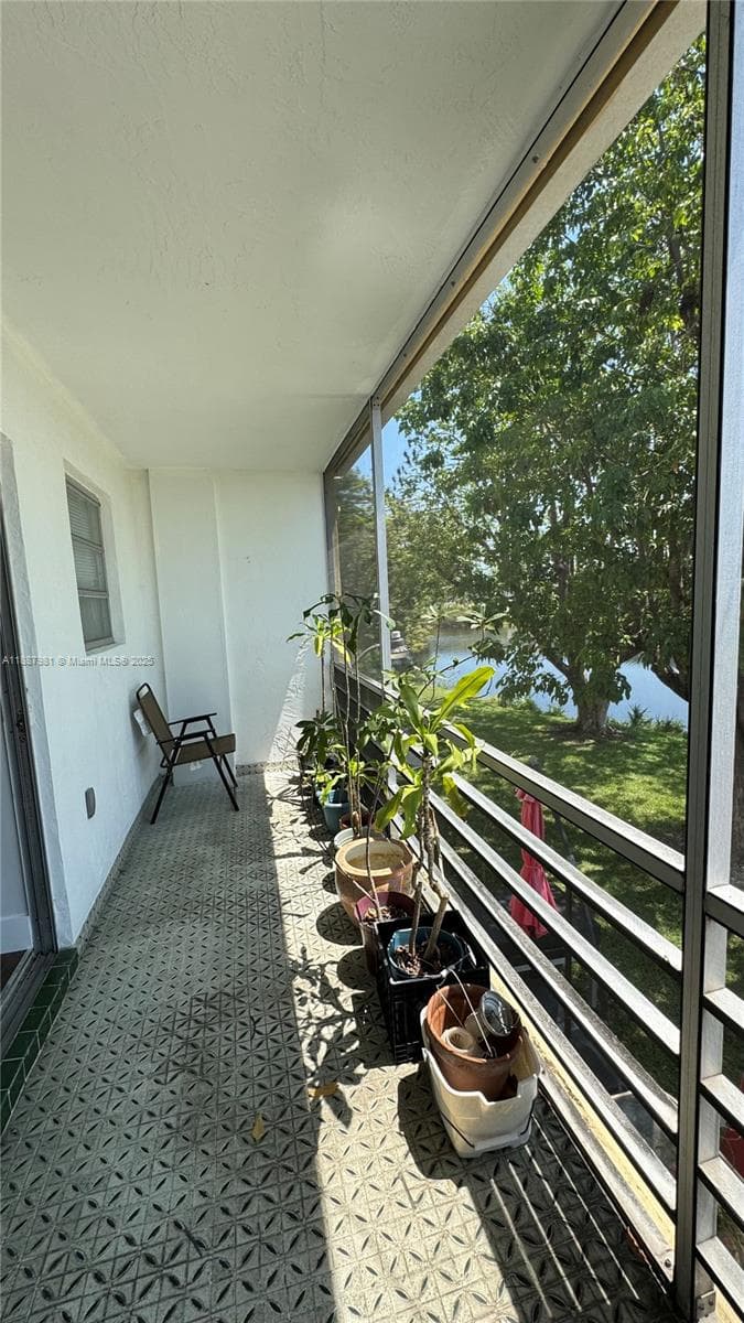 160 NE 203rd Ter # E31, Miami Gardens FL 33179 — 12