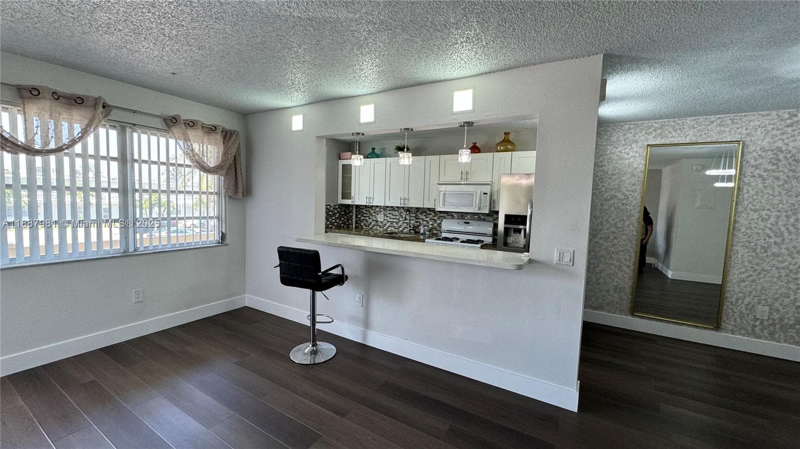 160 NE 203rd Ter # E31, Miami Gardens FL 33179 — 5