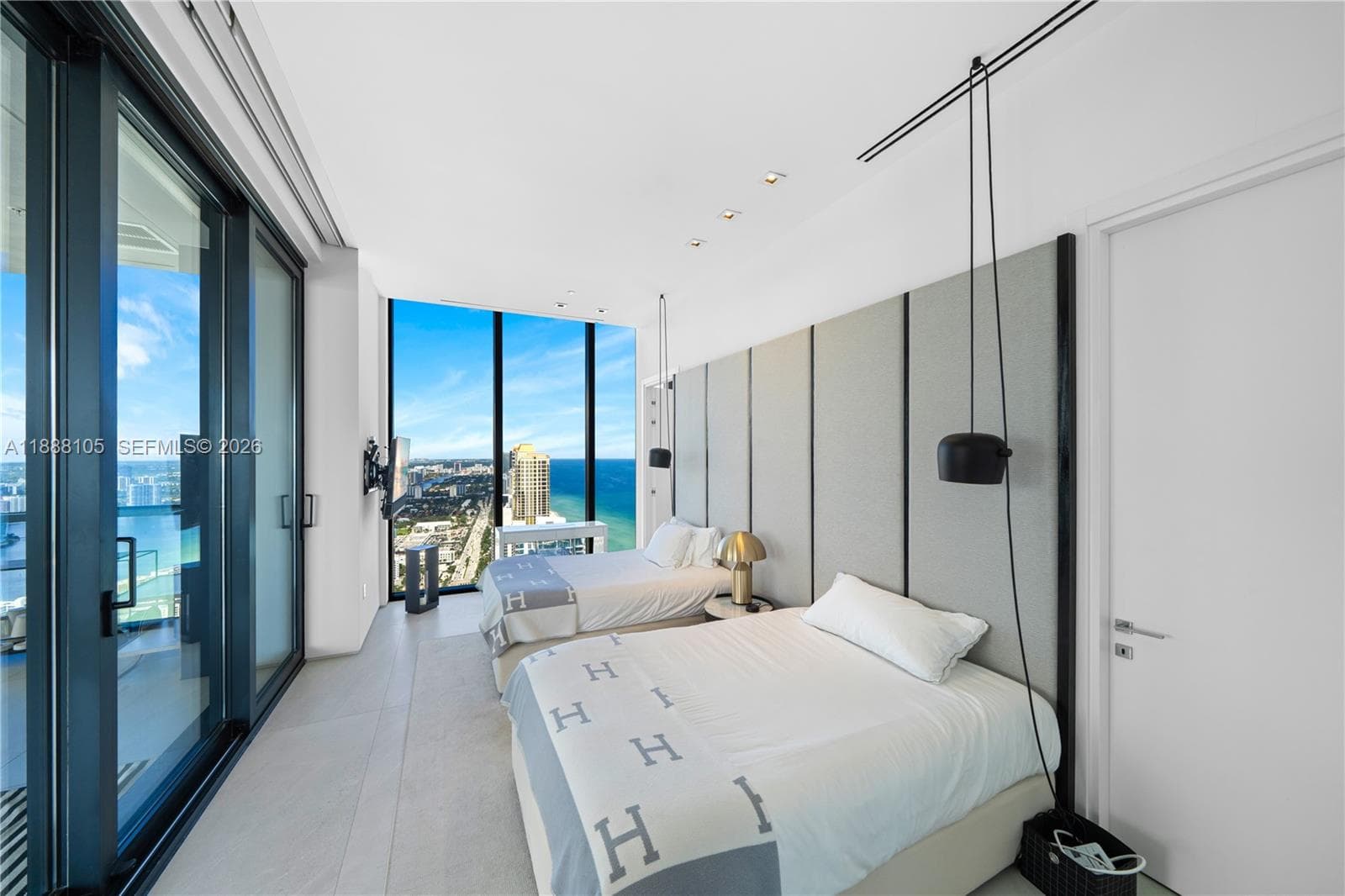 17141 Collins Ave # 1, Sunny Isles Beach FL 33160 — 31