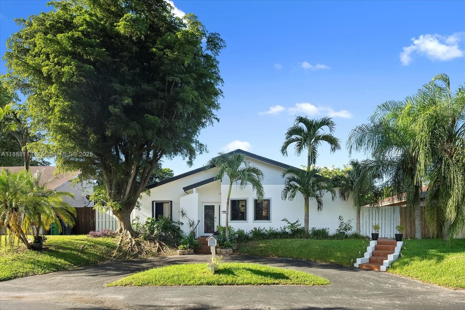13556 SW 285th Ter, Homestead FL 33033 — 1