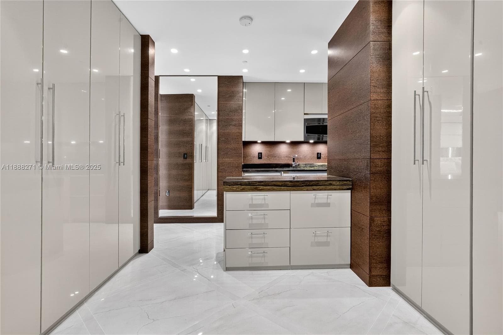 Bal Harbour Center Condo, Bal Harbour, FL — 23