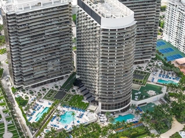 Bal Harbour Center Condo, Bal Harbour, FL — 39