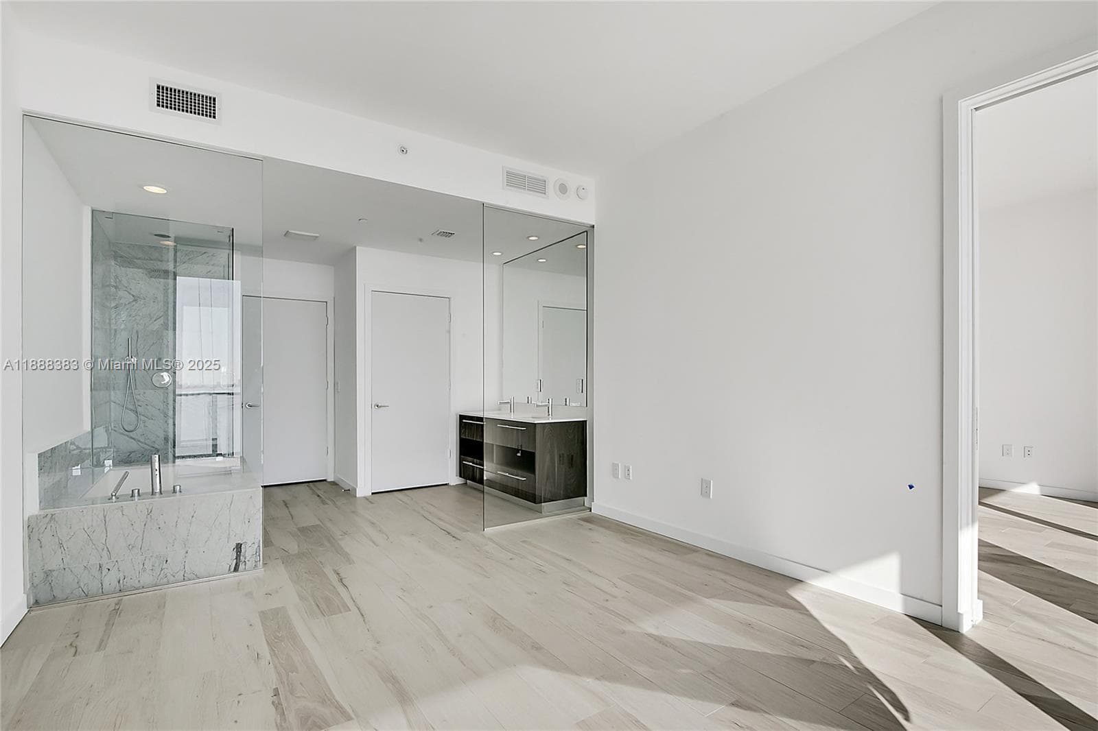 480 NE 31st St # 904, Miami FL 33137 — 12