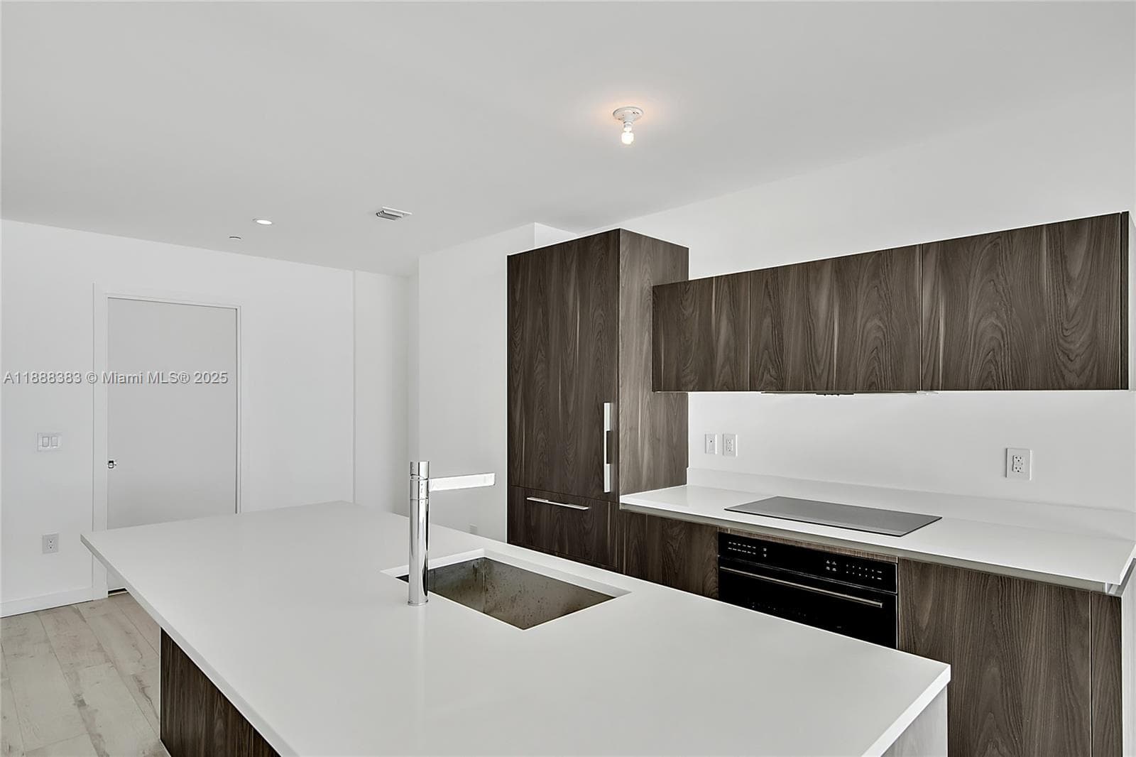 480 NE 31st St # 904, Miami FL 33137 — 5
