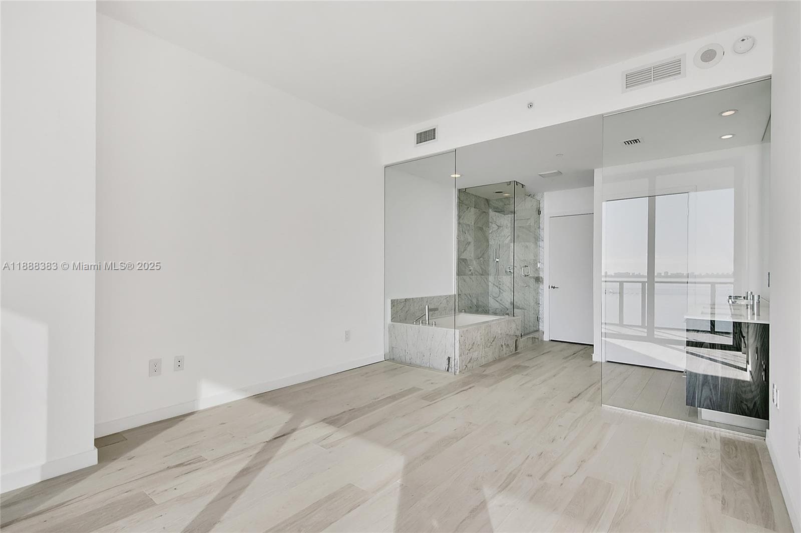 480 NE 31st St # 904, Miami FL 33137 — 9