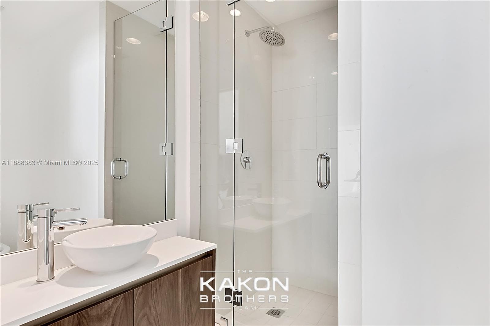 480 NE 31st St # 904, Miami FL 33137 — 18