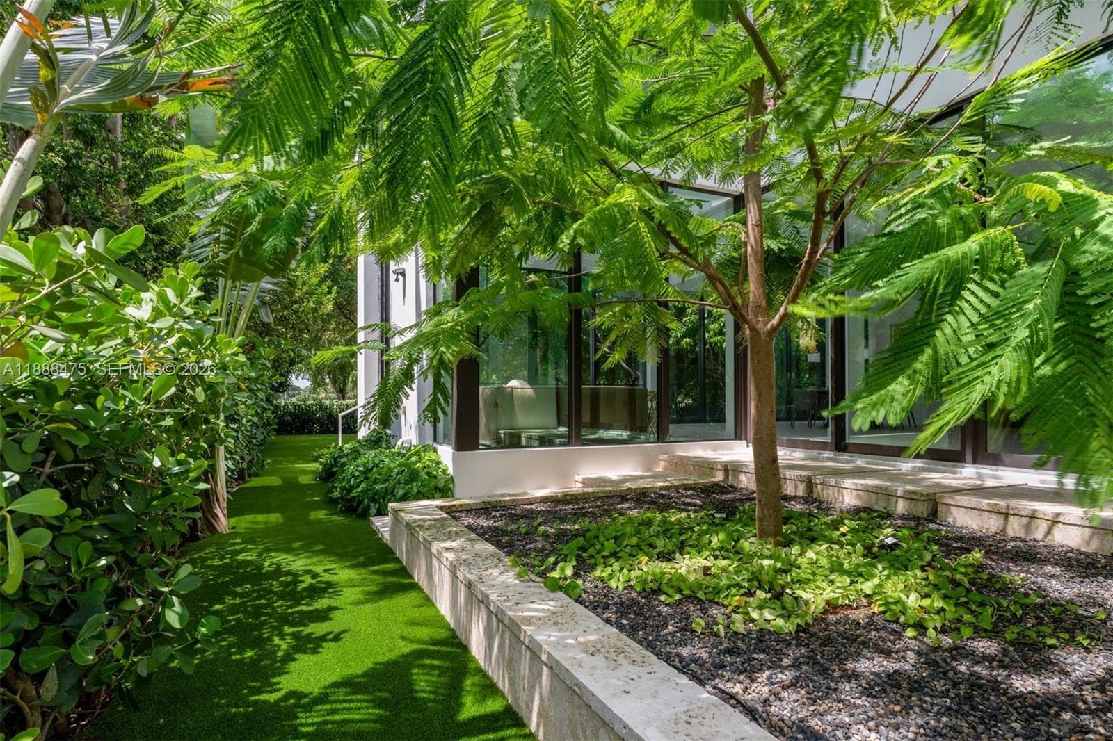 3114 Prairie Ave, Miami Beach FL 33140 — 43