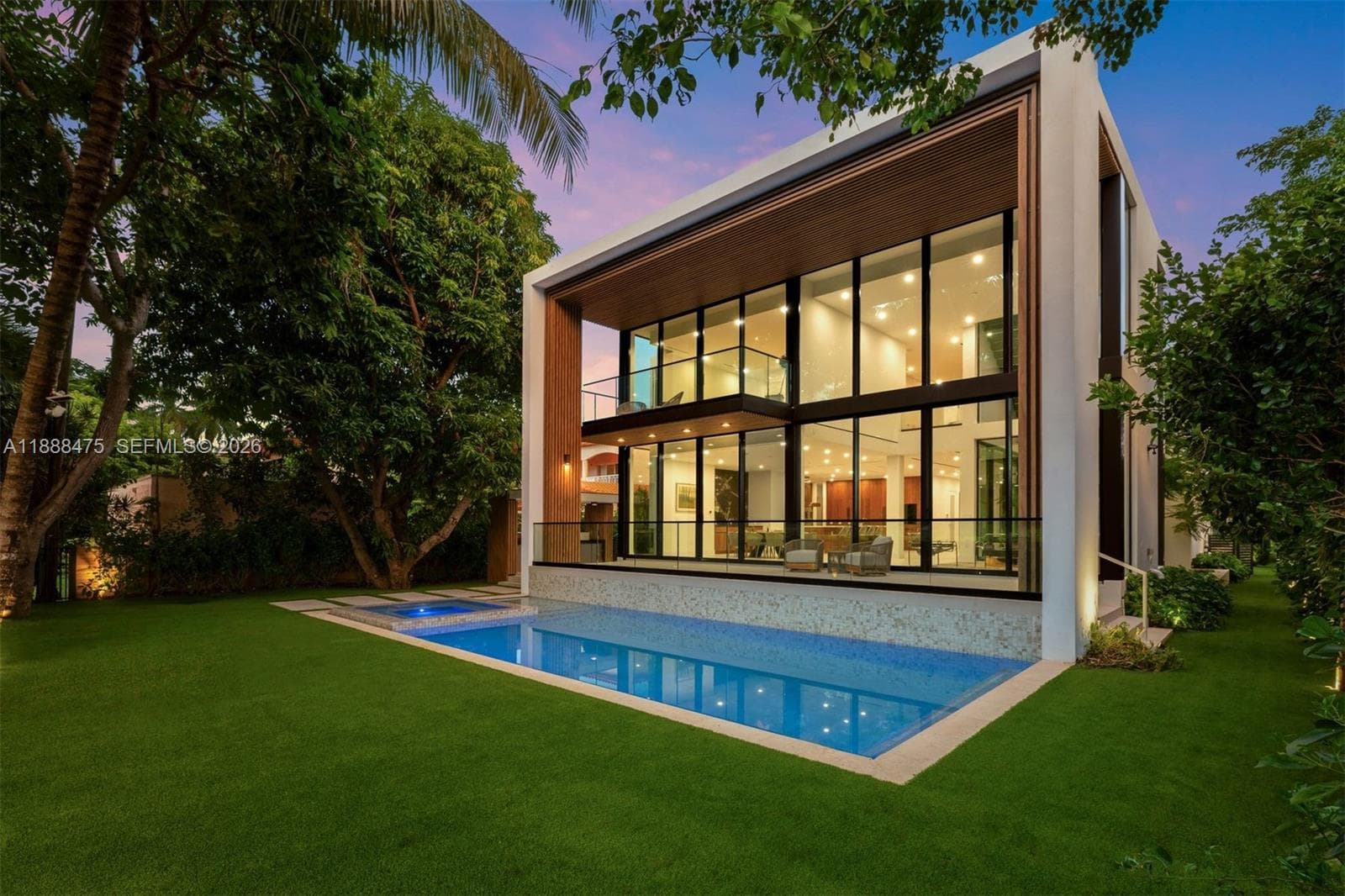 3114 Prairie Ave, Miami Beach FL 33140 — 53