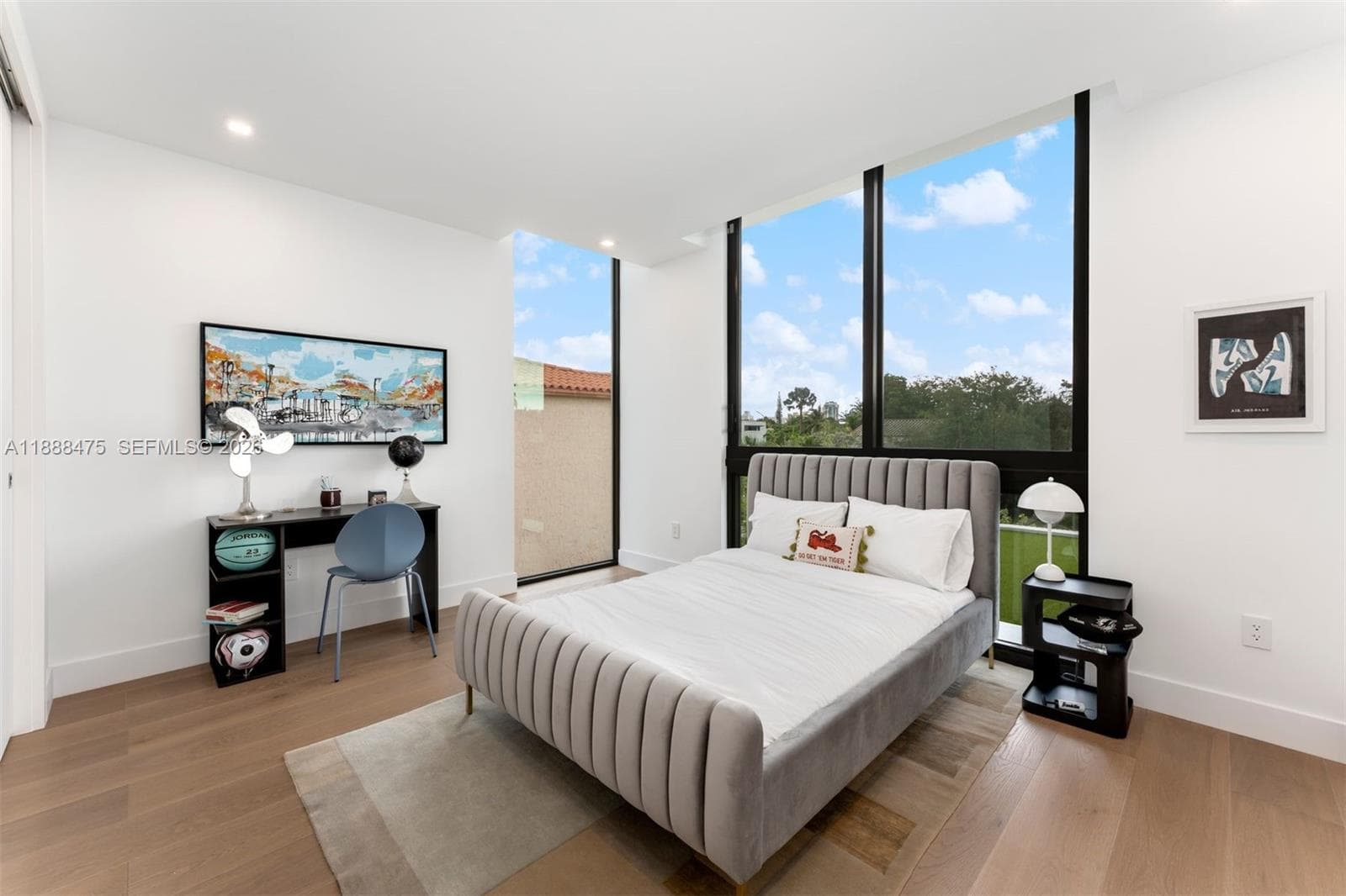 3114 Prairie Ave, Miami Beach FL 33140 — 36