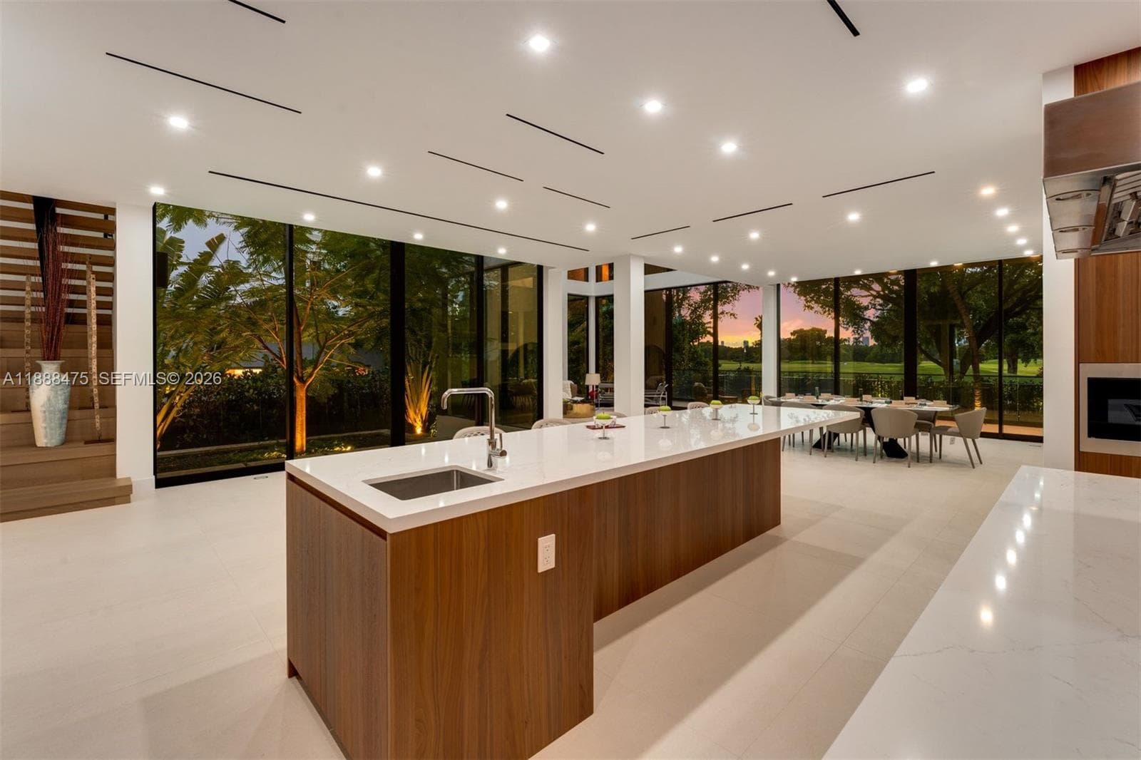 3114 Prairie Ave, Miami Beach FL 33140 — 50