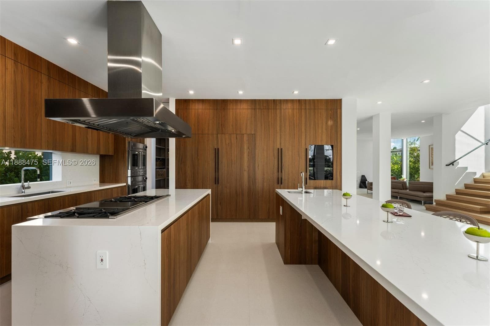 3114 Prairie Ave, Miami Beach FL 33140 — 11