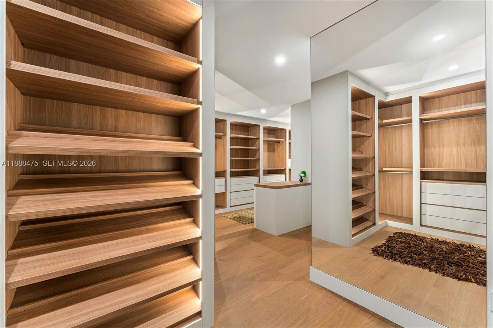 3114 Prairie Ave, Miami Beach FL 33140 — 29