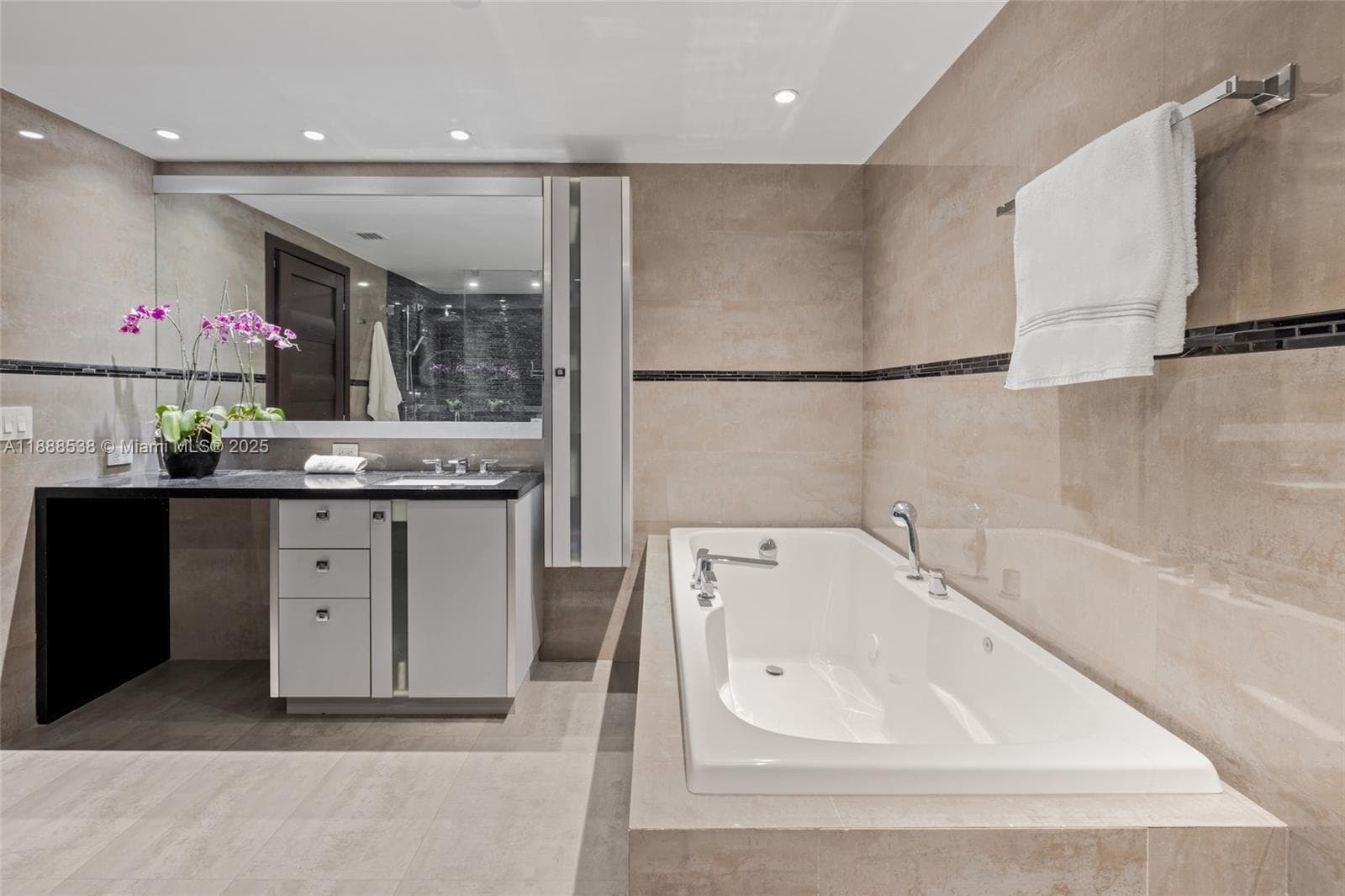 19216 Fisher Island Dr # 19216, Miami Beach FL 33109 — 27