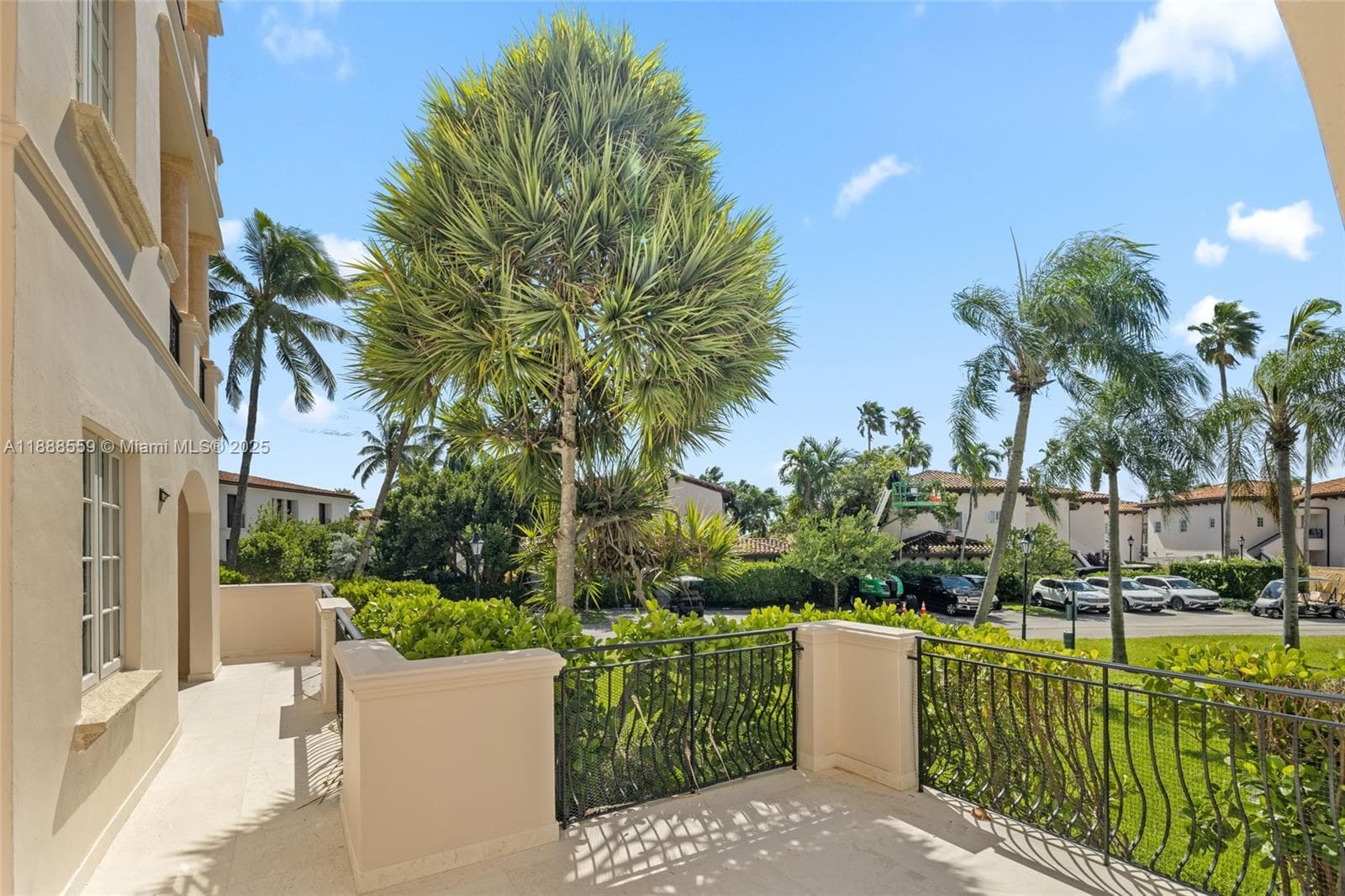 19216 Fisher Island Dr # 19216, Miami Beach FL 33109 — 40